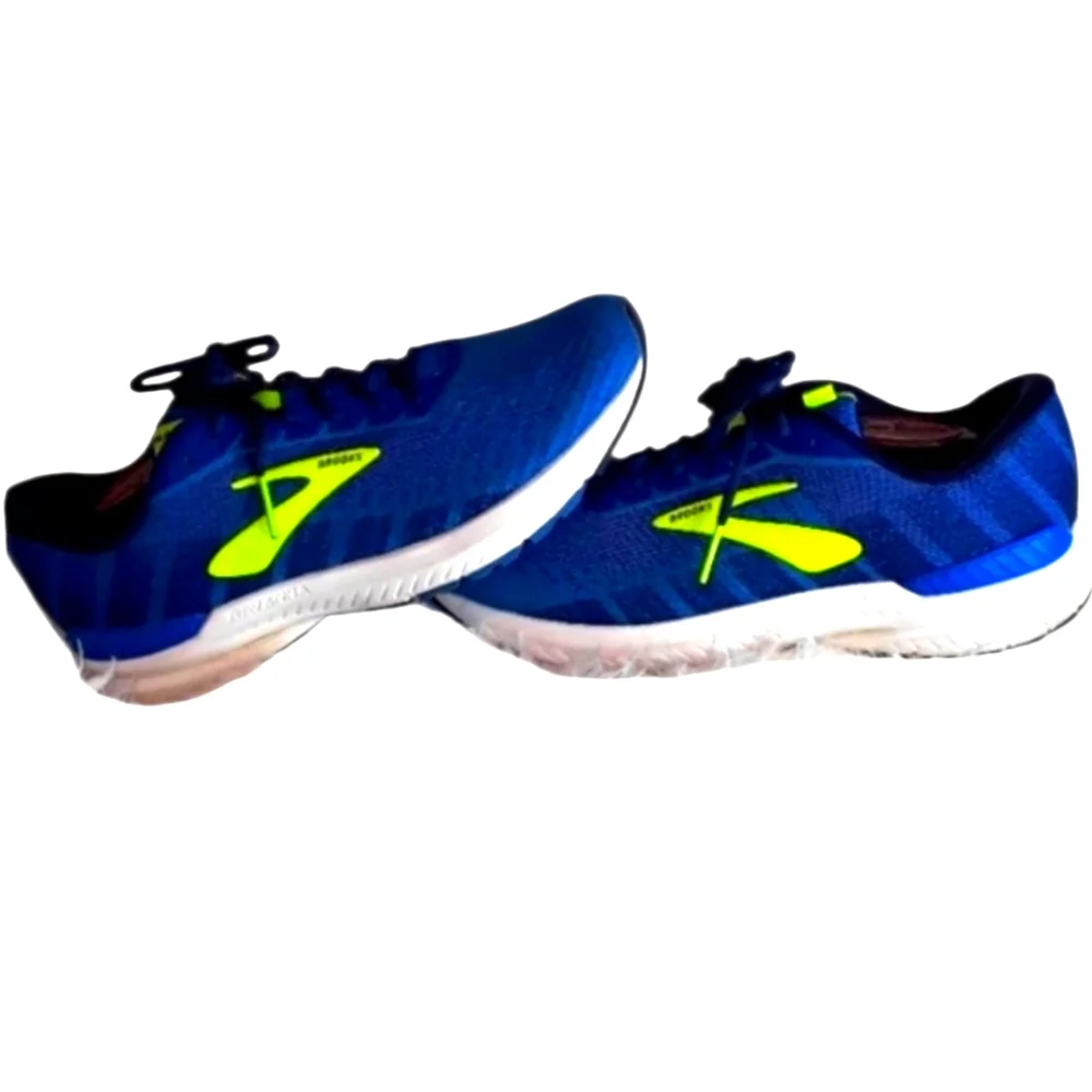 Brooks Ravenna 10 Althetic Shoes with Energize Support. US Size: 8.5